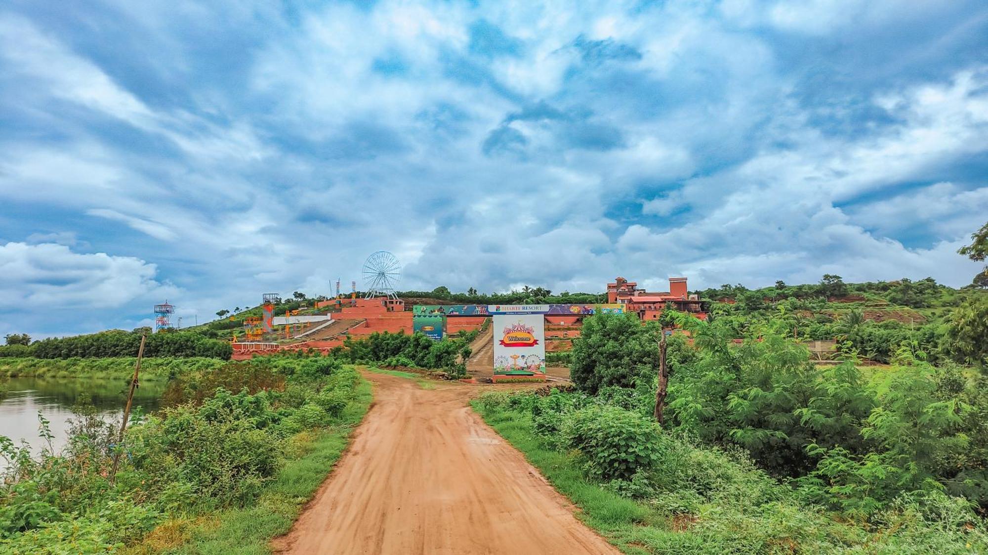 Regenta Bharti Amusement & Adventure Resort Pune, Urulikanchan Uruli Kānchān Esterno foto